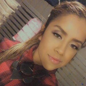 Meet your Posher, Rebecca